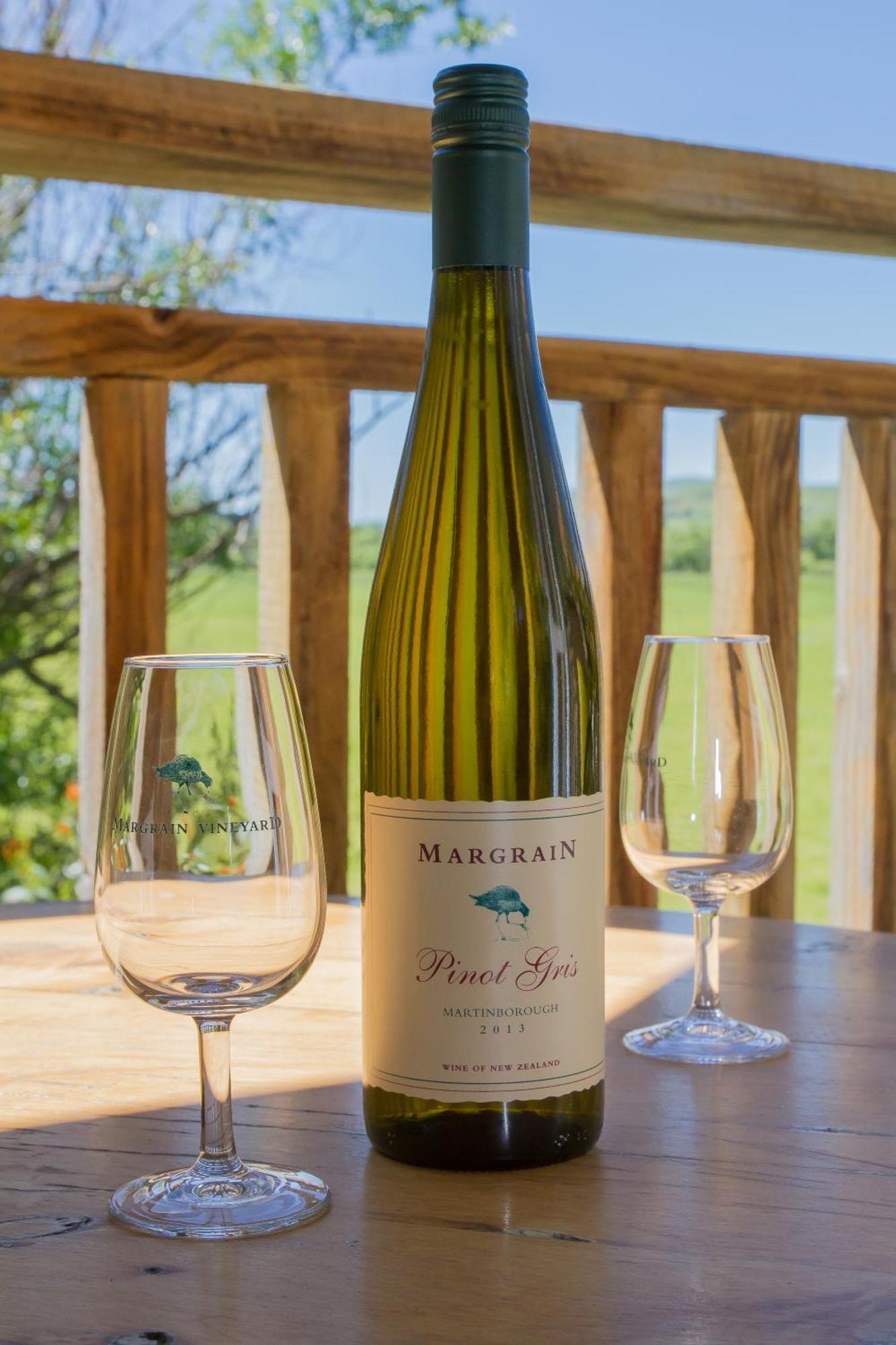 Margrain Vineyard Villas Martinborough Bagian luar foto