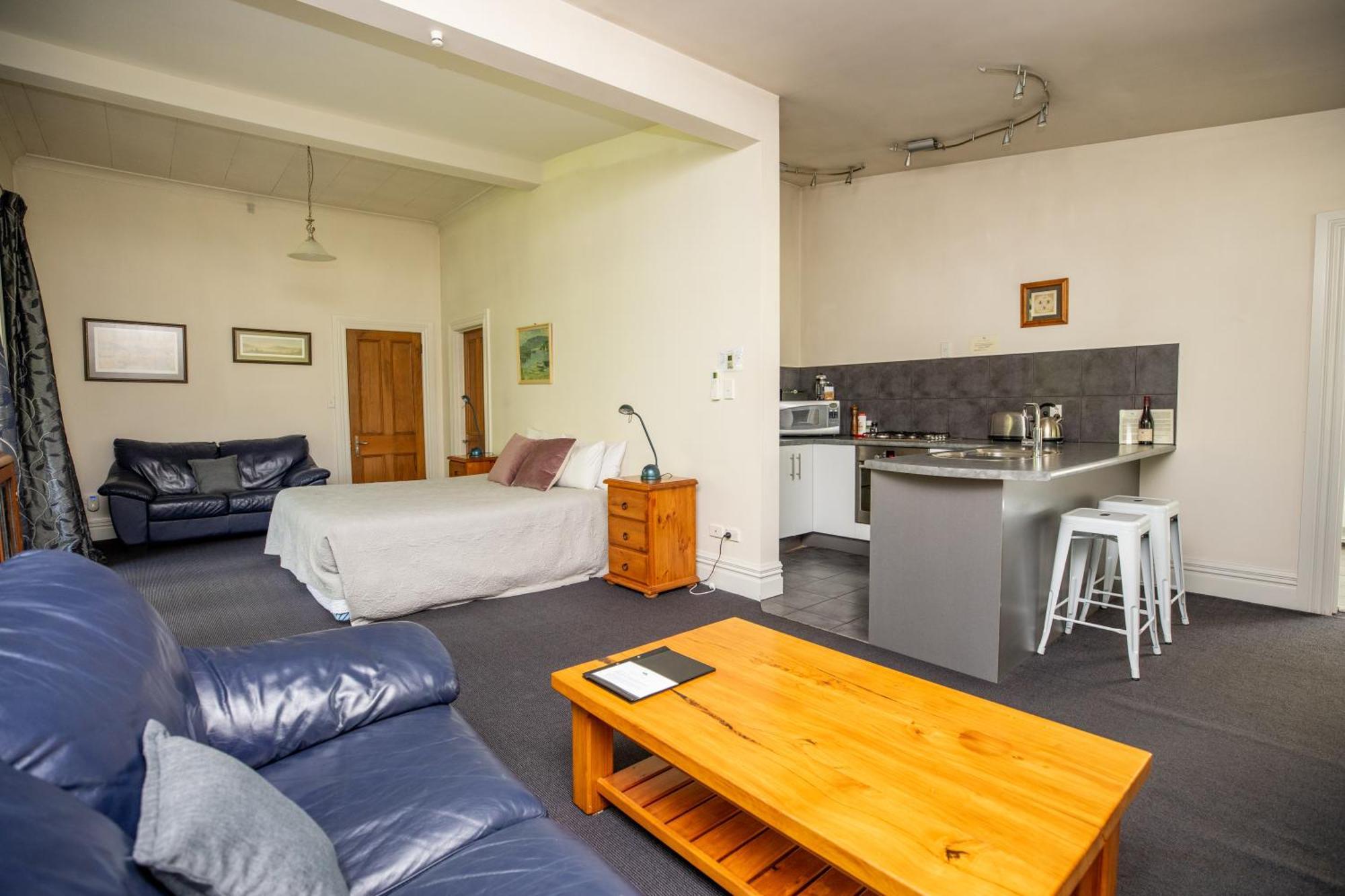 Margrain Vineyard Villas Martinborough Bagian luar foto
