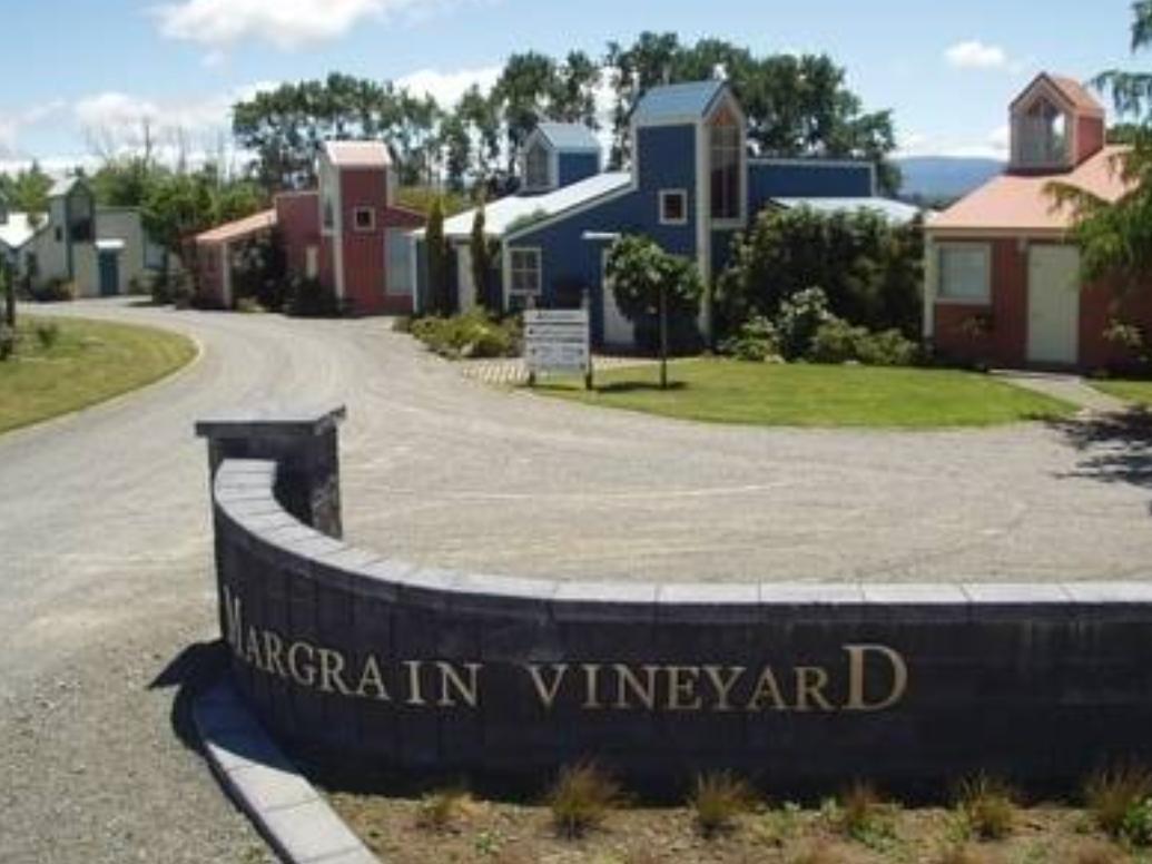 Margrain Vineyard Villas Martinborough Bagian luar foto