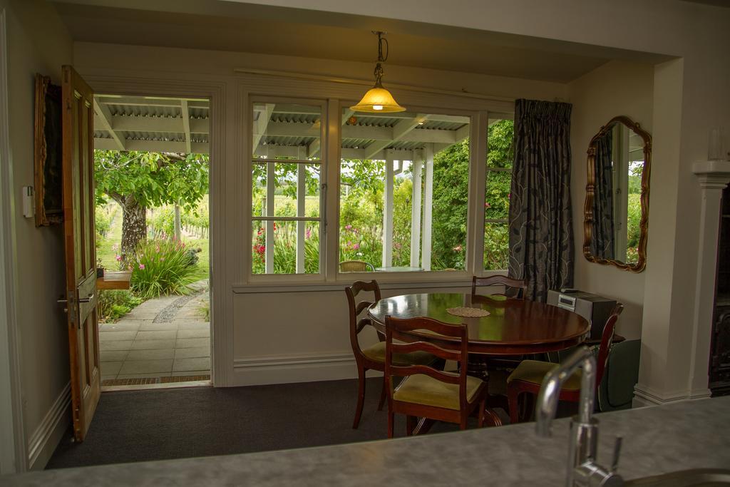 Margrain Vineyard Villas Martinborough Bagian luar foto